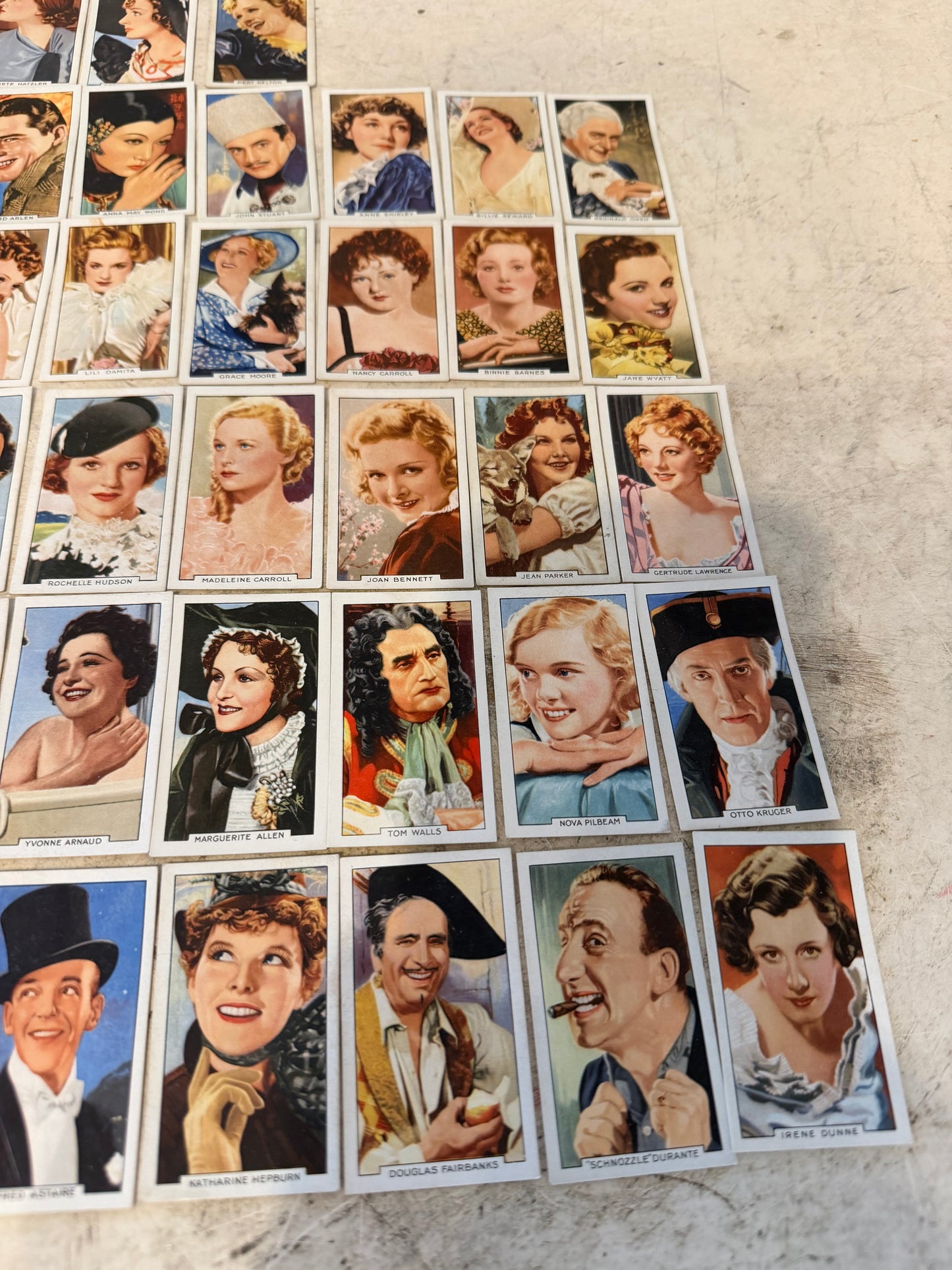 Gallaher My Favourite Part 48 Cards - Complete Set Virginia Hpuse London Cigarette Cards