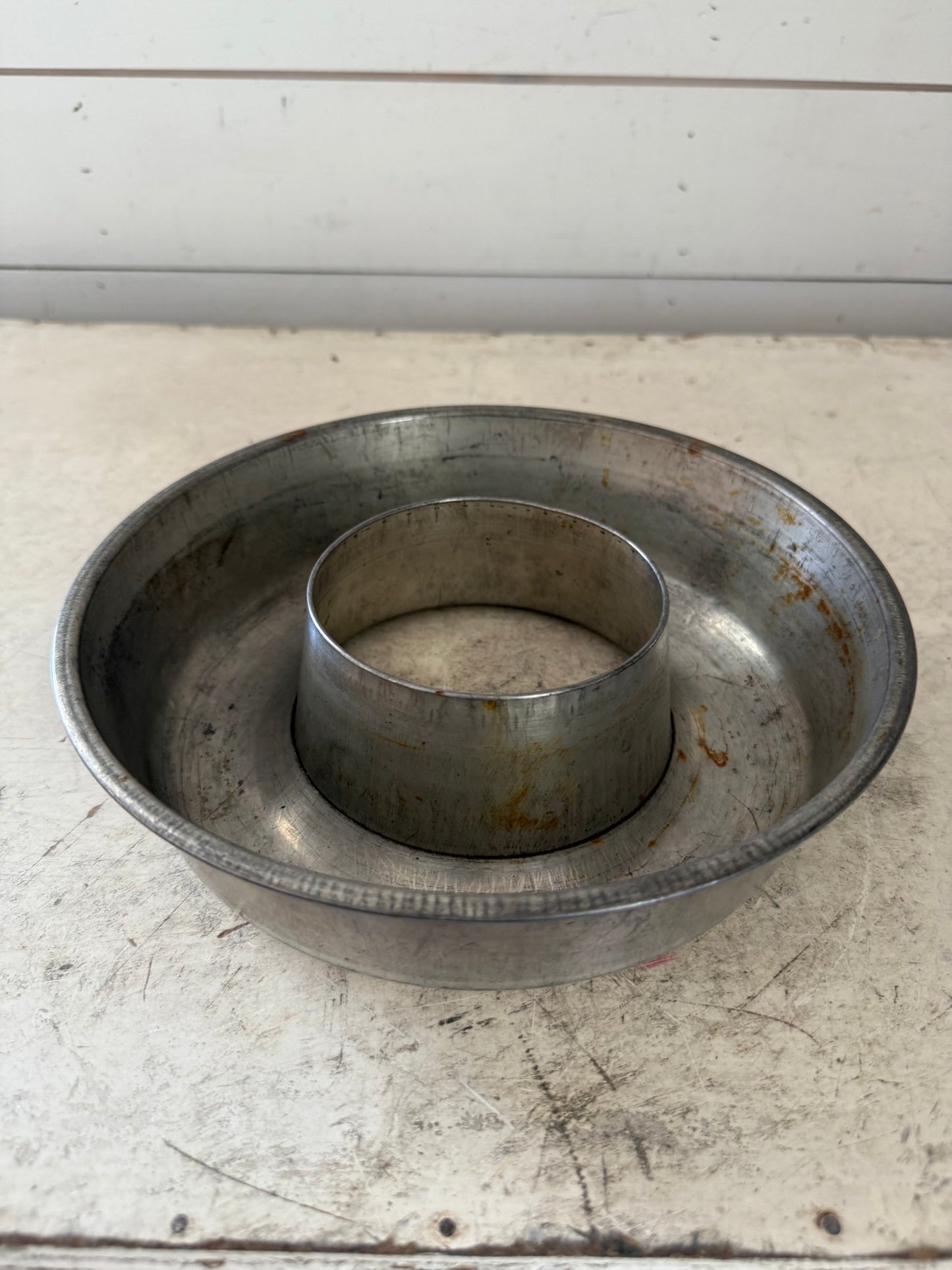 Vintage tube or Bundt cake pan