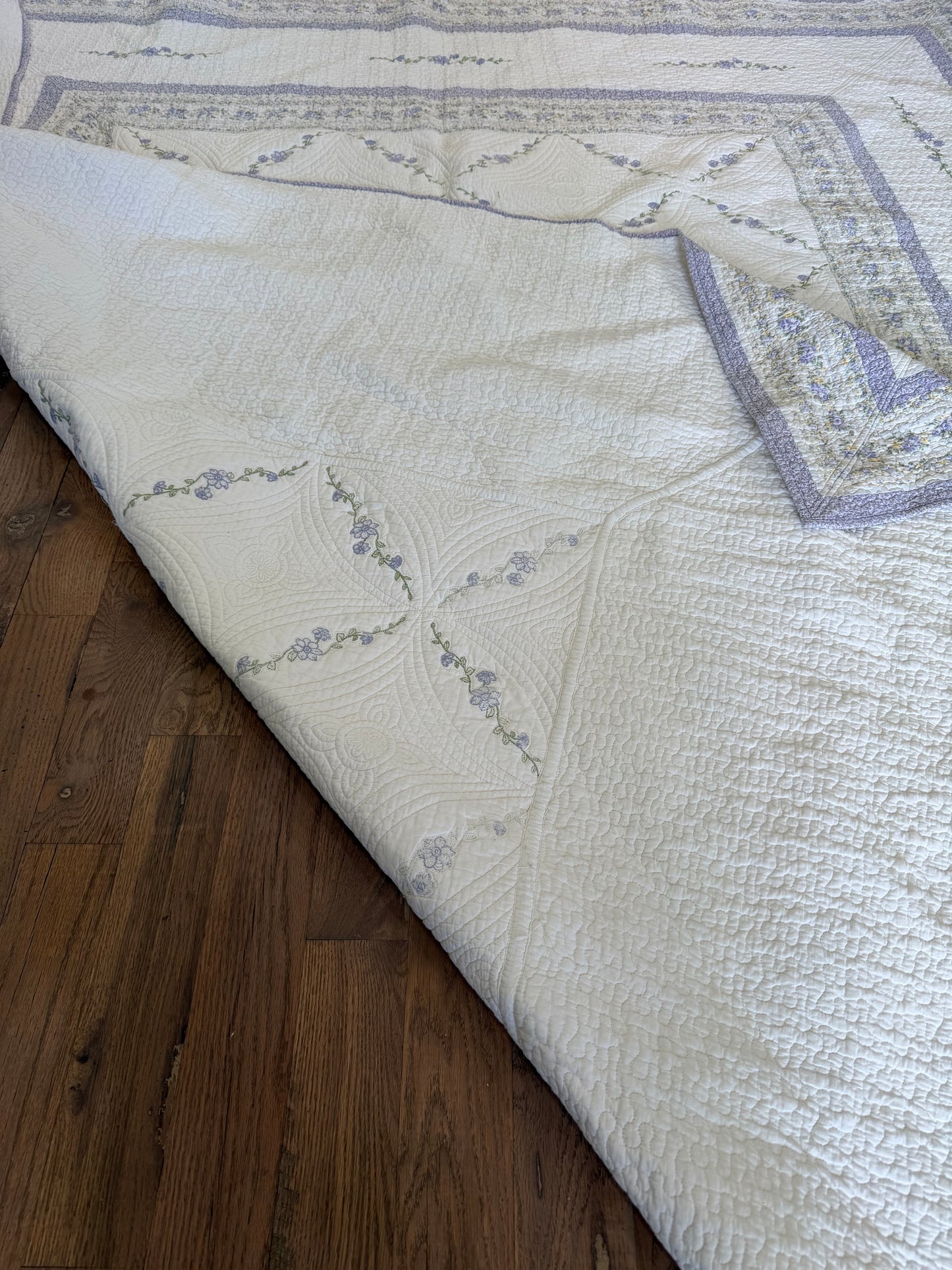 White with Purple Embroidered Floral Quilt - queen Size