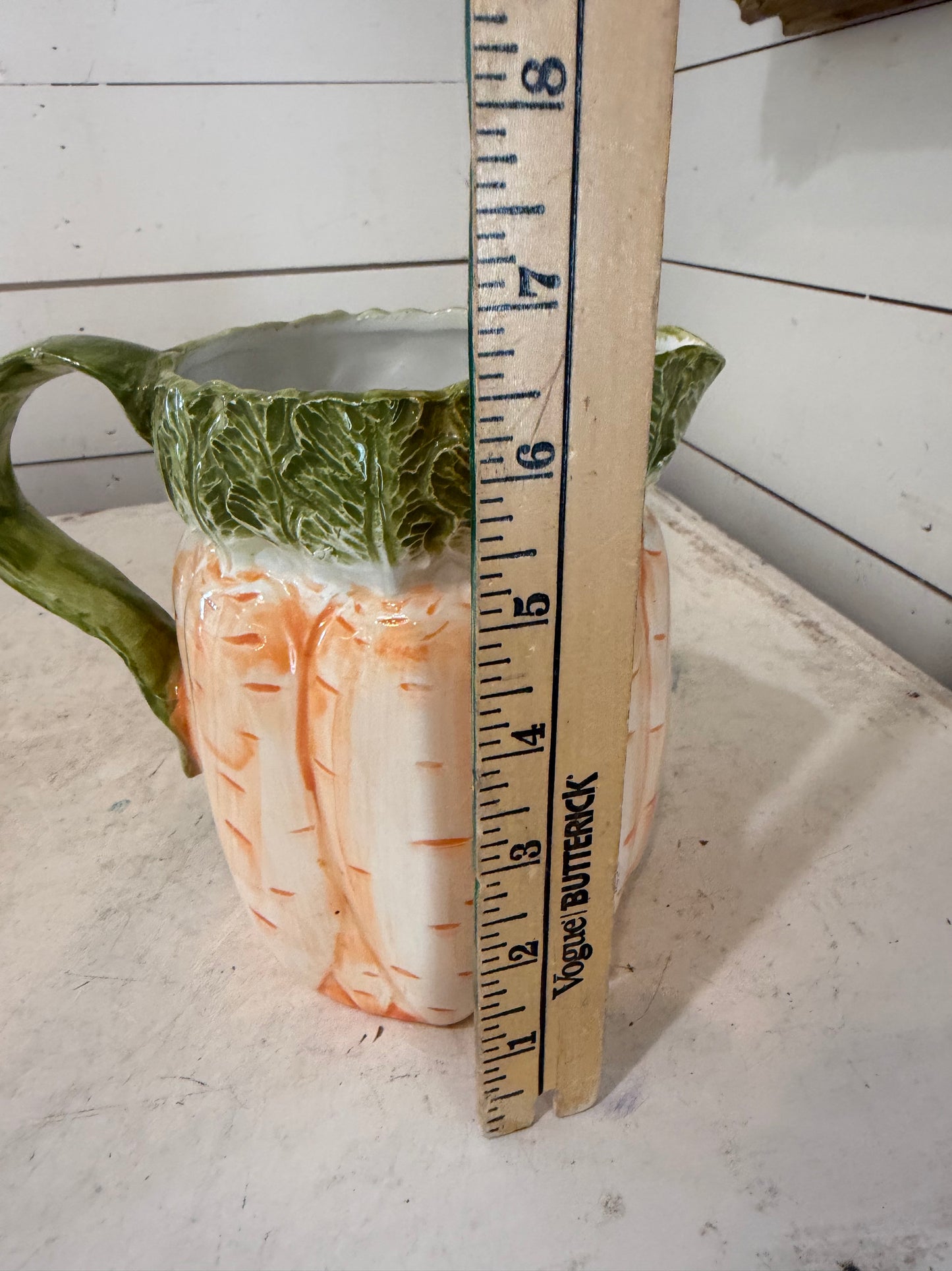 Carrot Pitcher