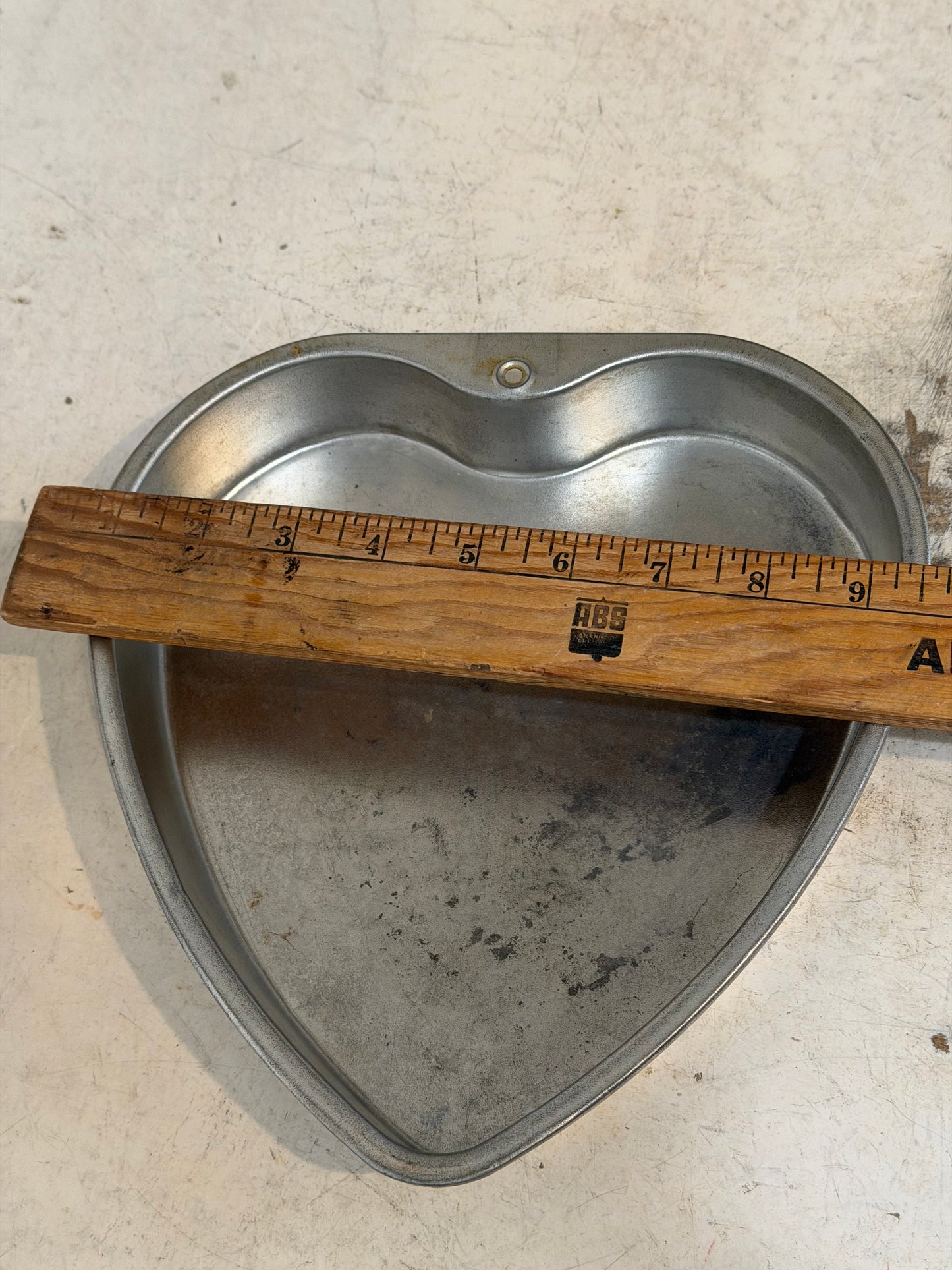 Heart shaped cake pan