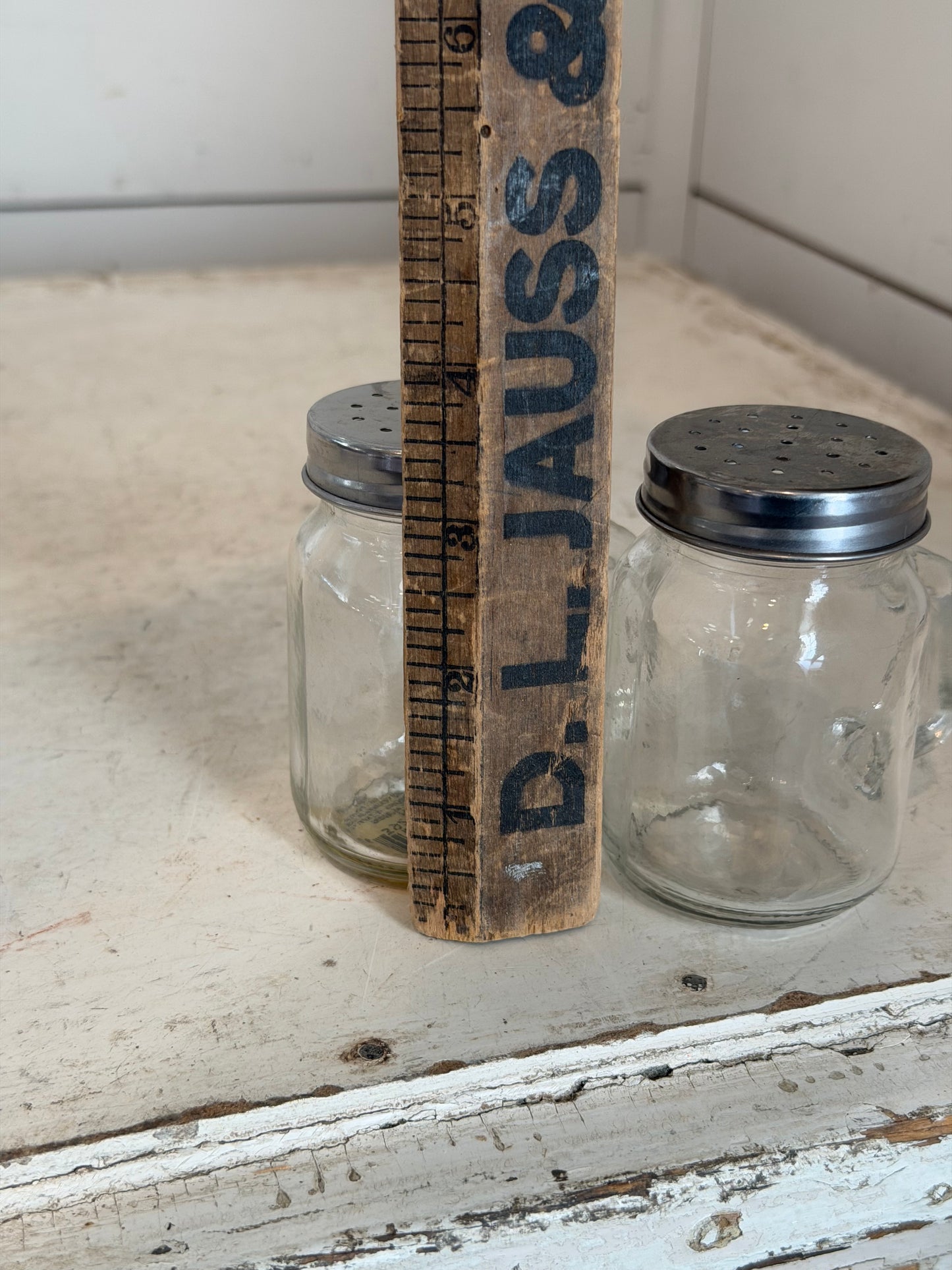 Mason jar of salt and pepper set