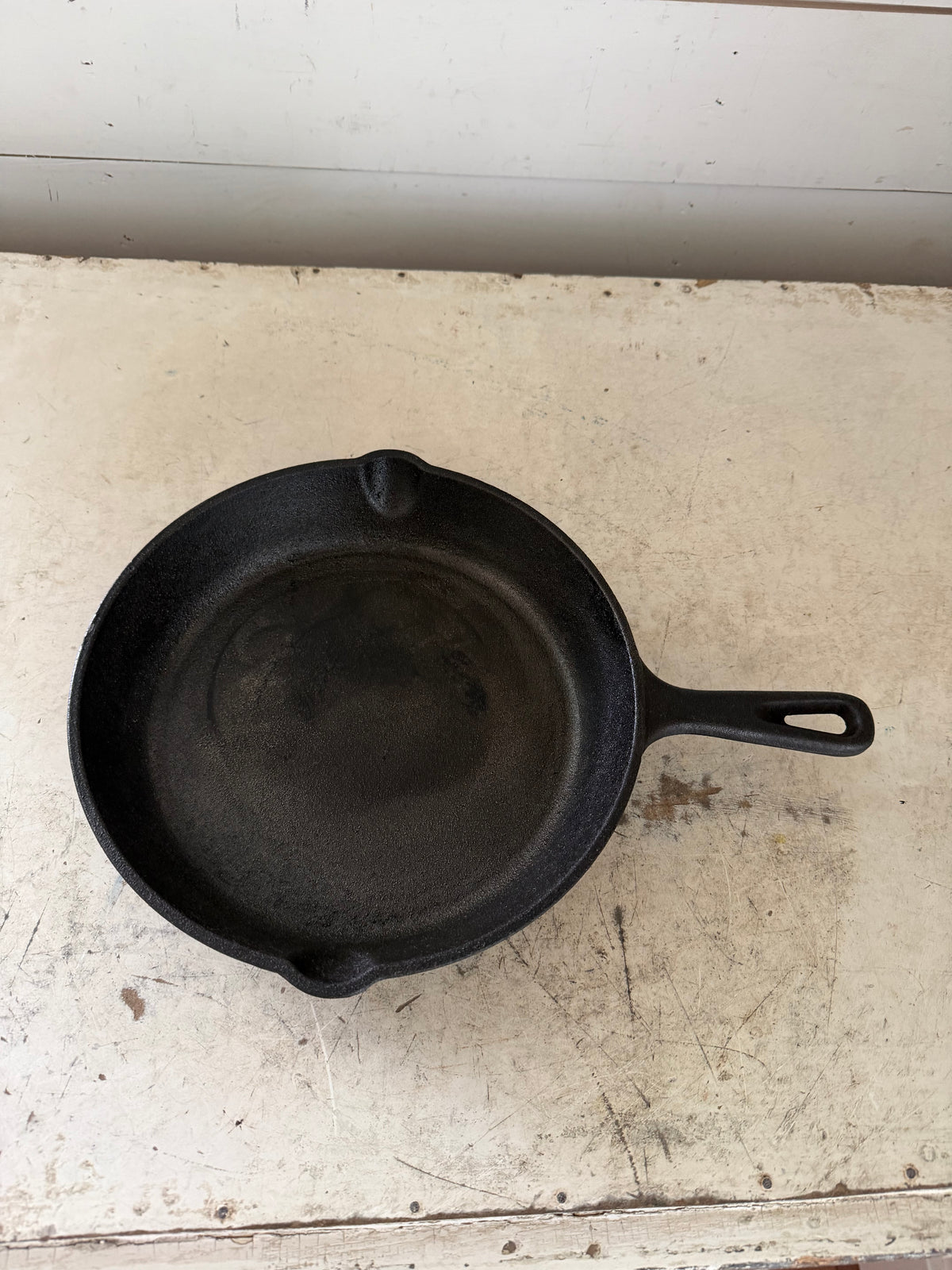 Vintage Lodge, 10 1/4” cast-iron pan