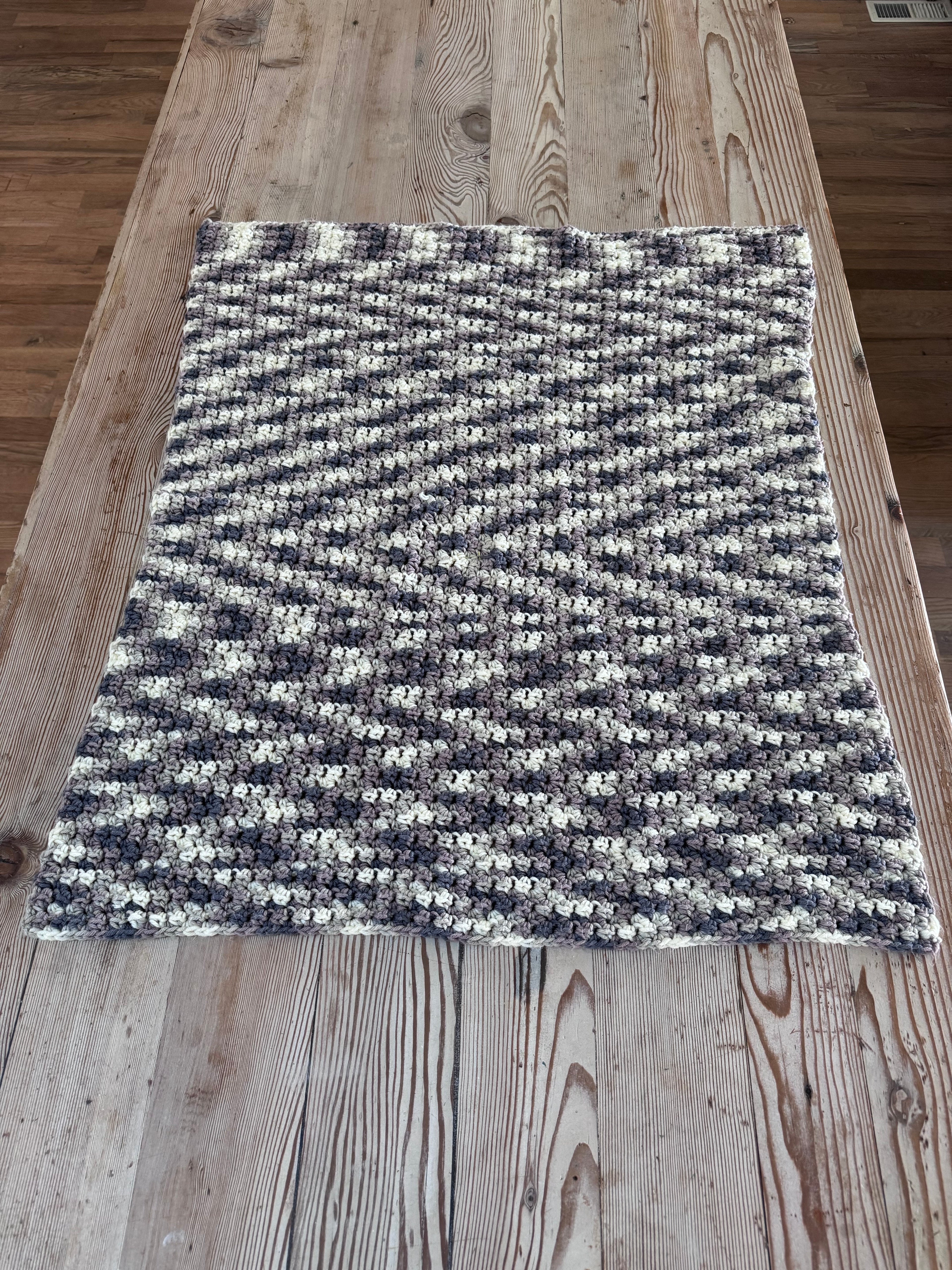 Lap Afghan purple/Gray
