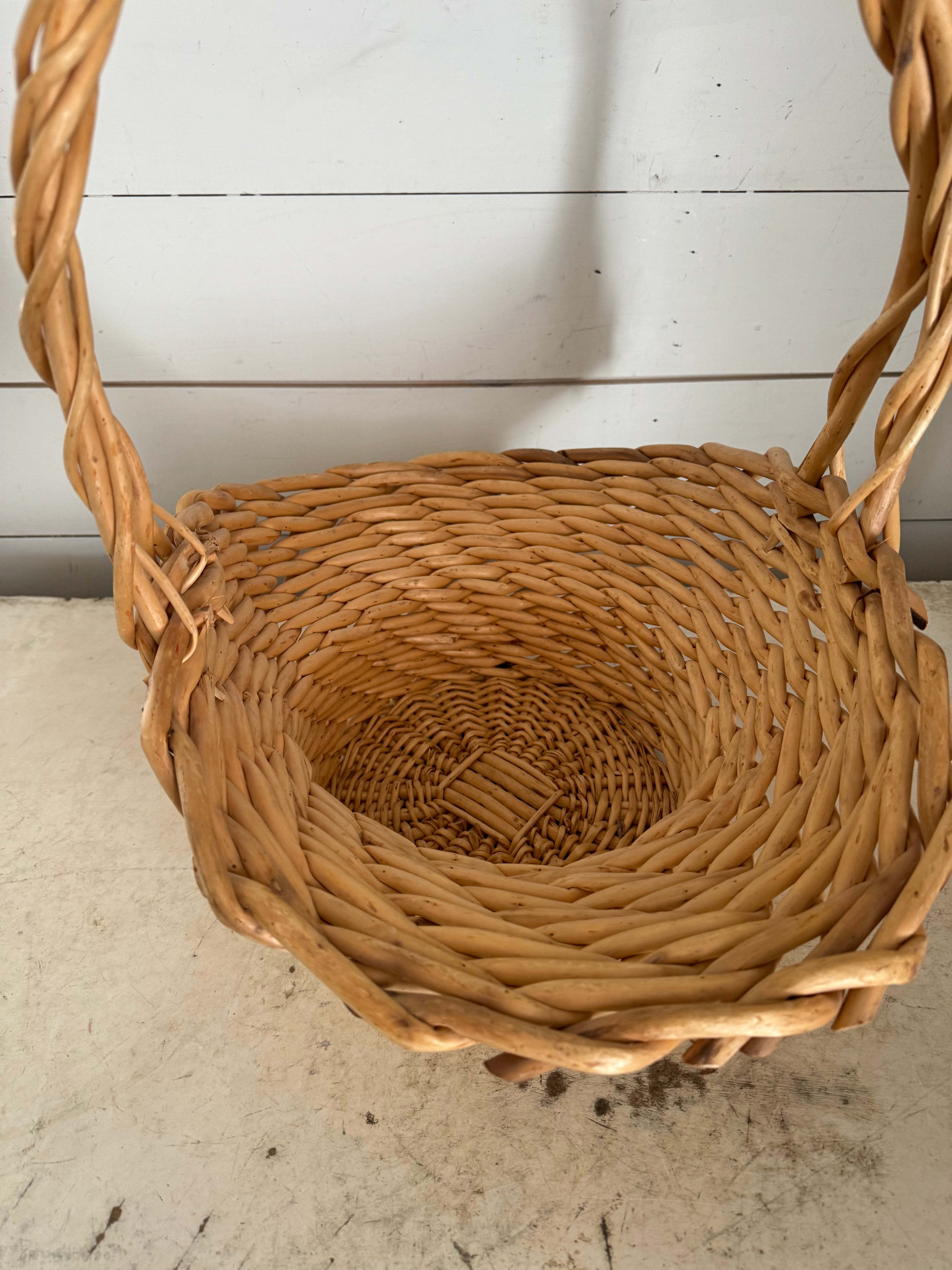 Oval Wicker Carrying Basket With Tall Handle