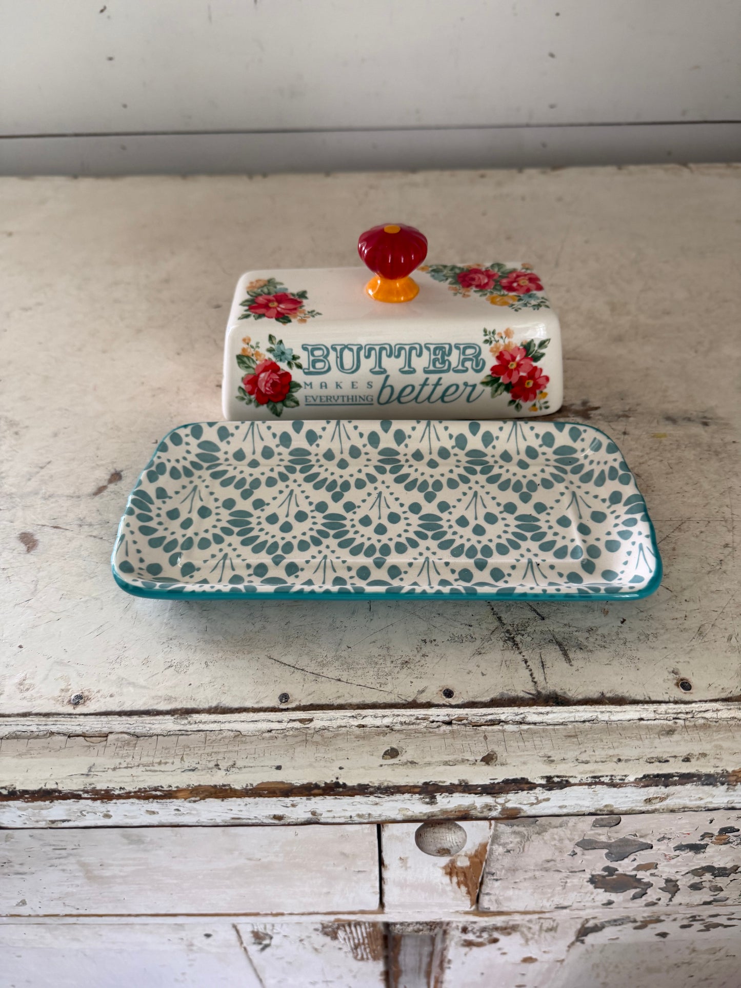 The Pioneer Woman Vintage Floral Covered Butter Dish