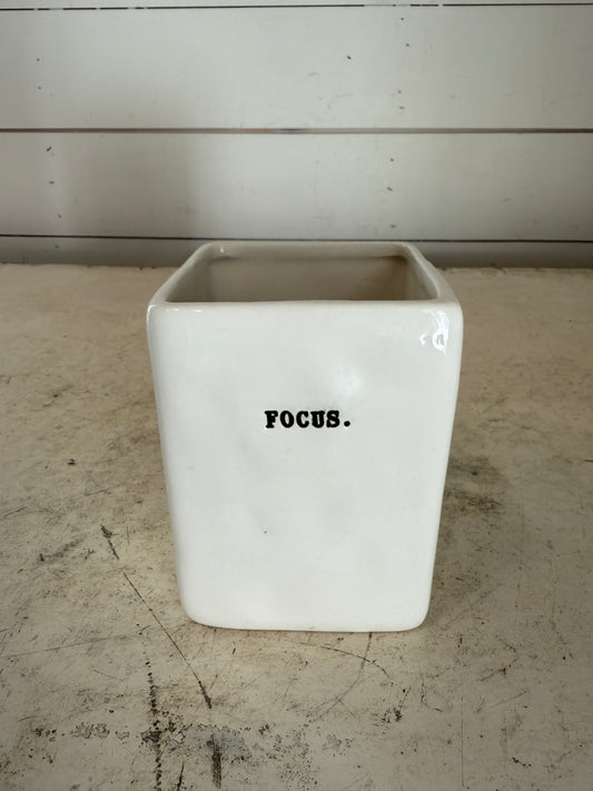 Rae Dunn “Focus” Pencil Holder