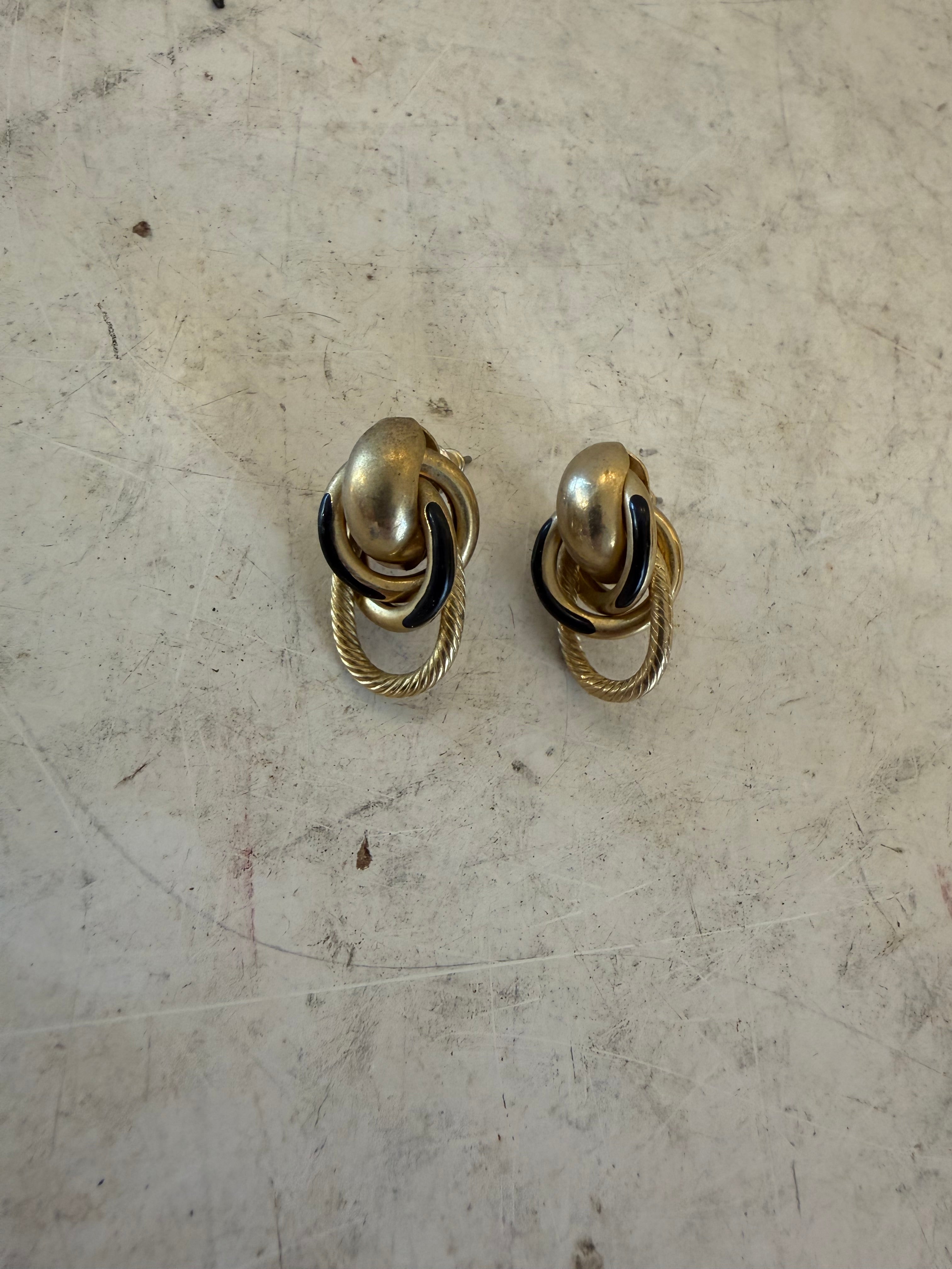 Vintage Gold Tone Knot Earrings