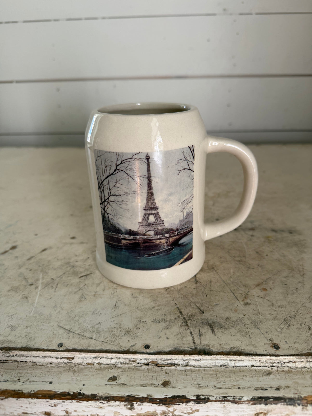Paris souvenir Stein with the Eiffel Tower on it