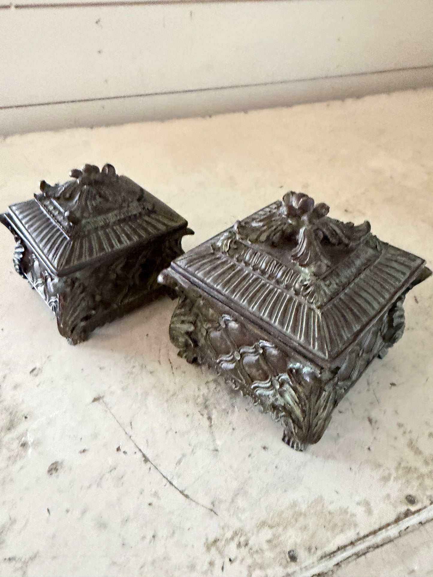Trinket dish with lid sold individually will get makeover
