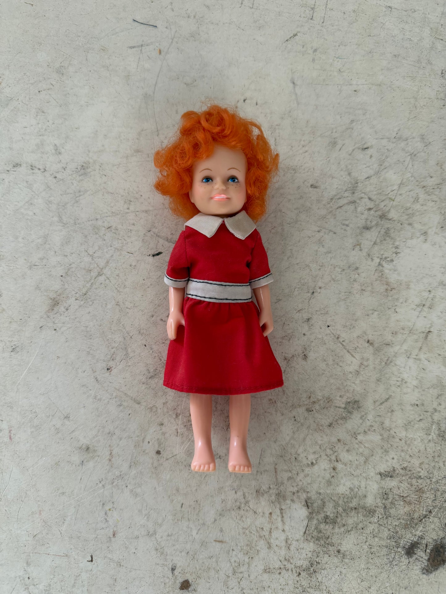 1982 Knickerbocker Annie Doll