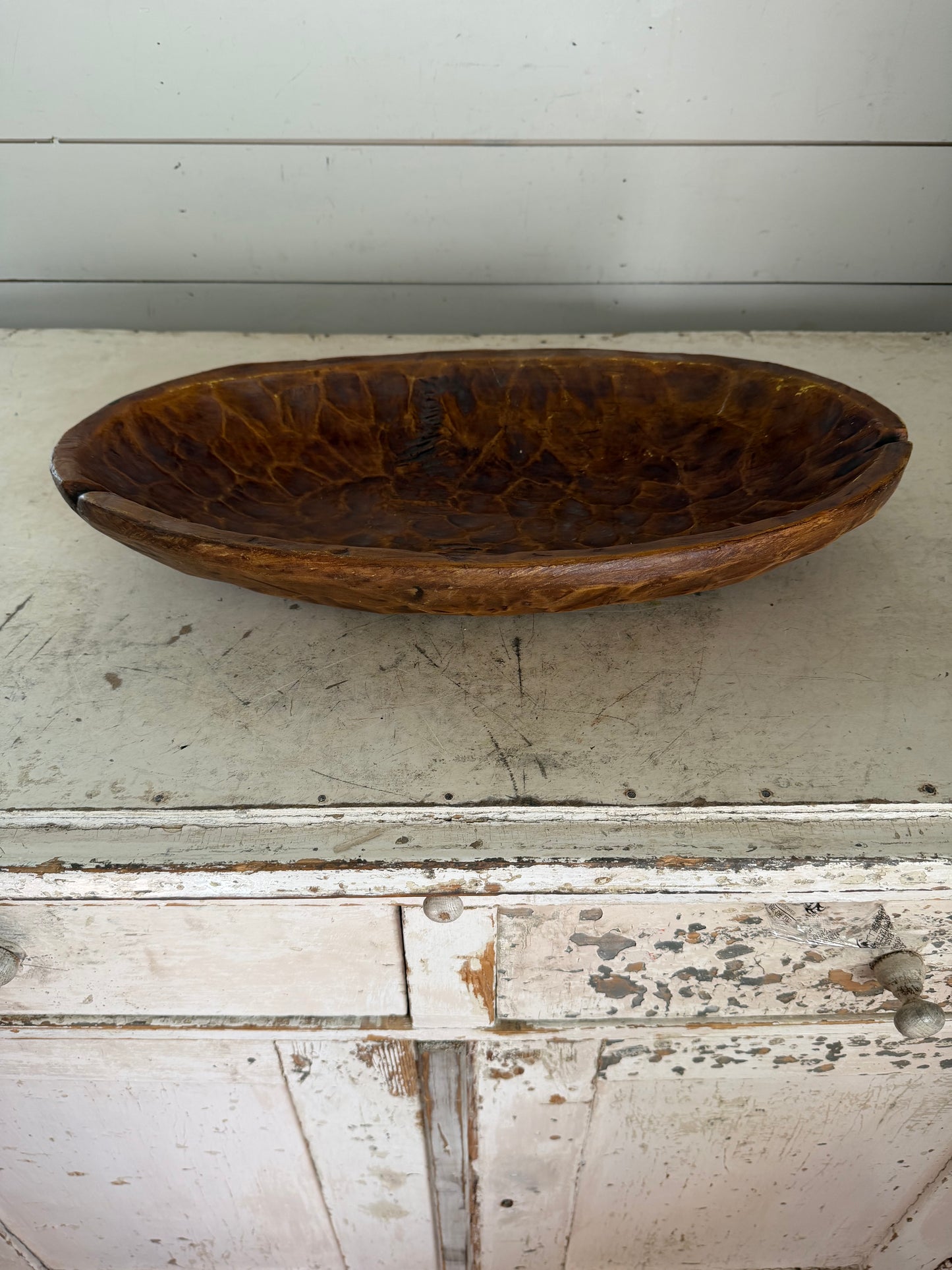 Decorative centerpiece, double made out of resin will get makeover