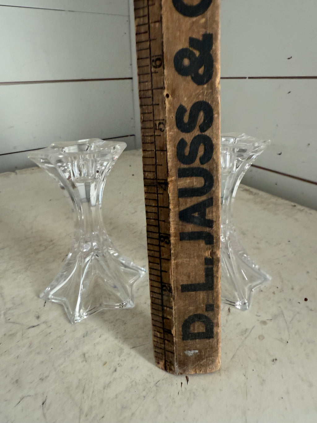Mikasa Firestar Small Crystal Pair of Candle Stick Holders Star Pattern 4.5" has chip