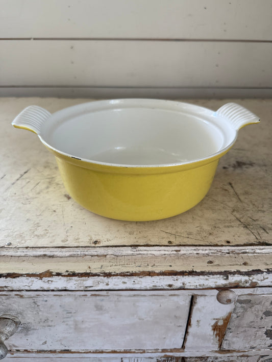 Gray Bar, Yellow Enameled, Cast-Iron Baker Belgium