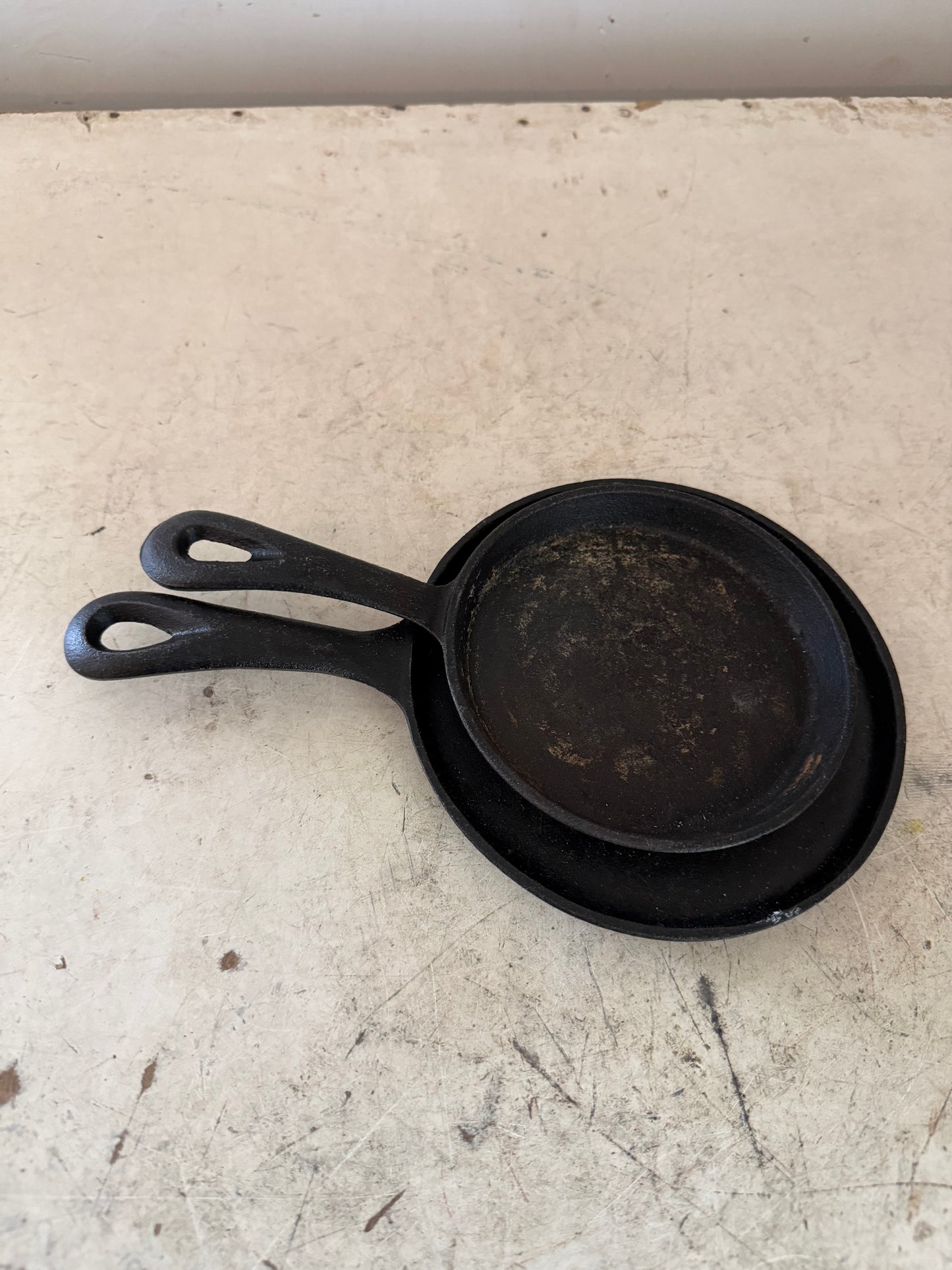 Set of cast-iron pans