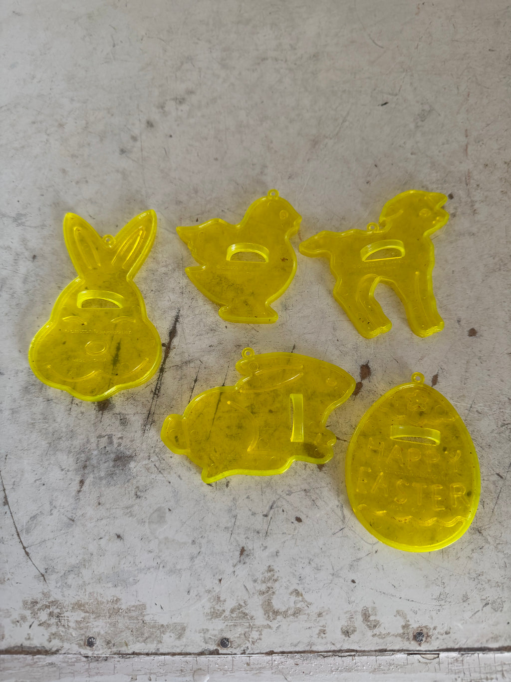 Vintage Easter cookie cutters