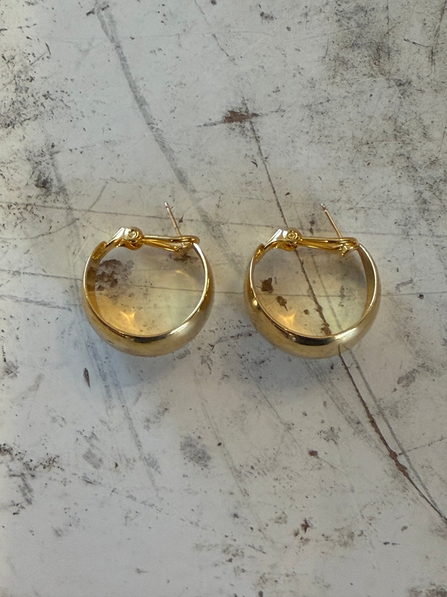 Vintage Gold Toned Wide Band Hoop Ear Rings