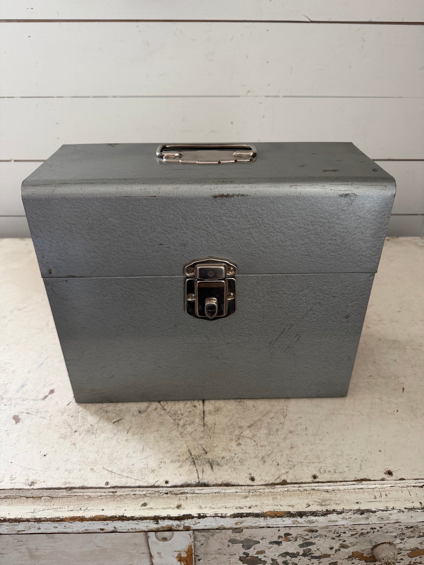 Vintage gray enamel metal porta-file - Will get makeover