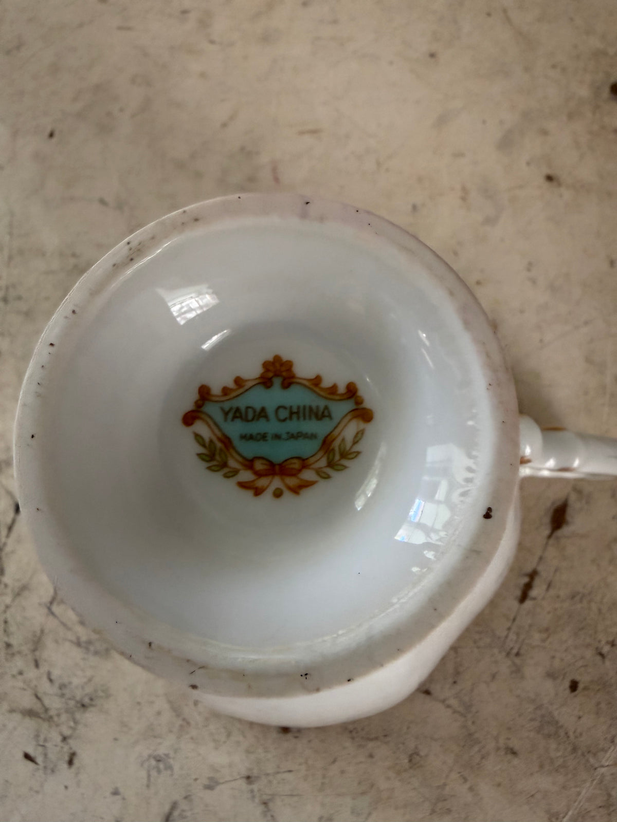 Footed teacup and saucer set - Yada China, Made in Japan