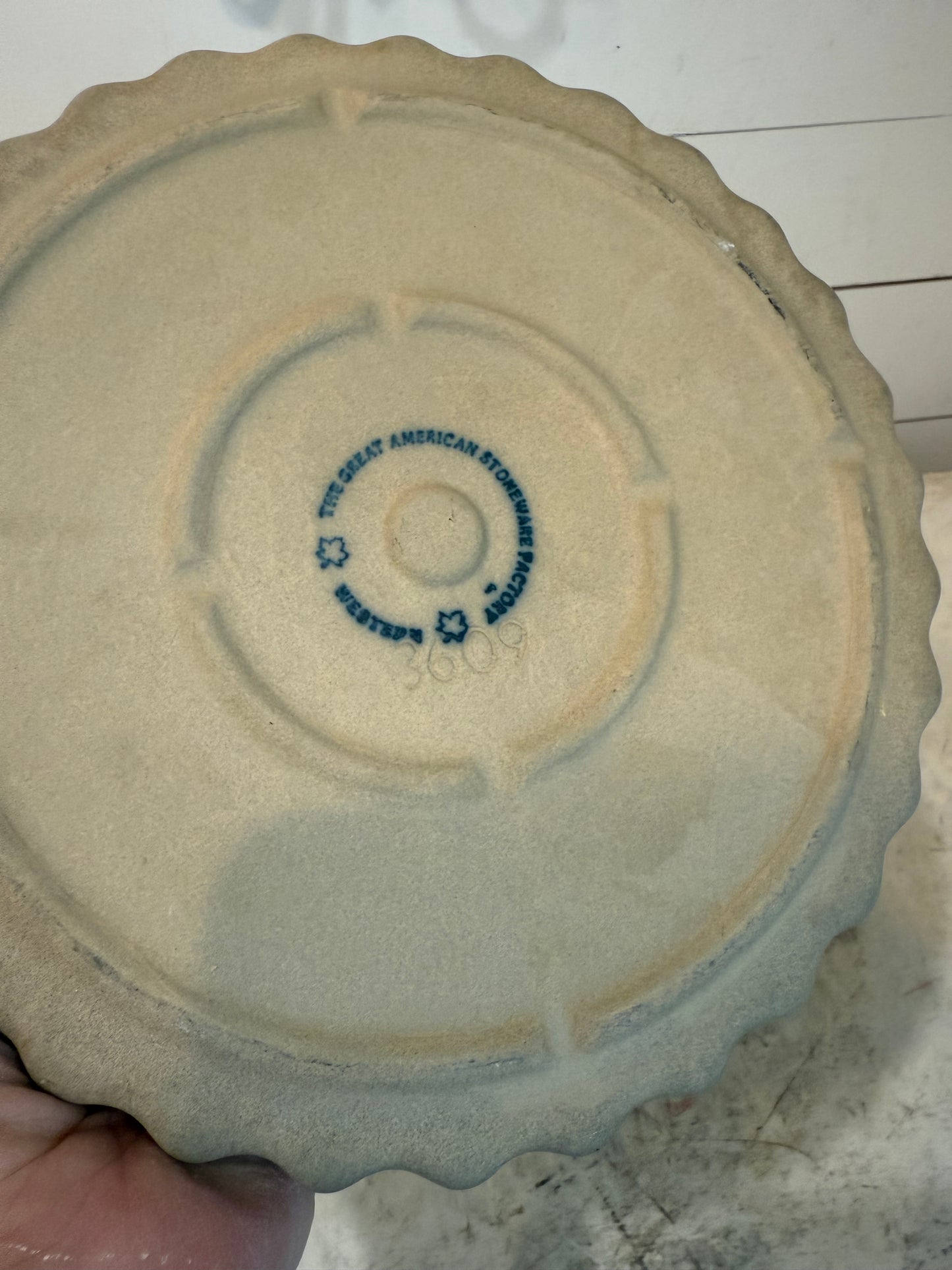 The Great American Stoneware Factory Dish #3609 Cobalt Blue Rippled 9”