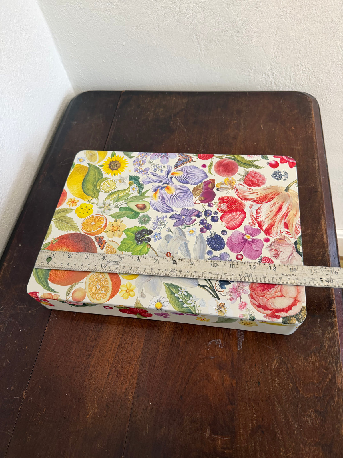 Crabtree and Evelyn Floral and Berry Tin - Tin Only