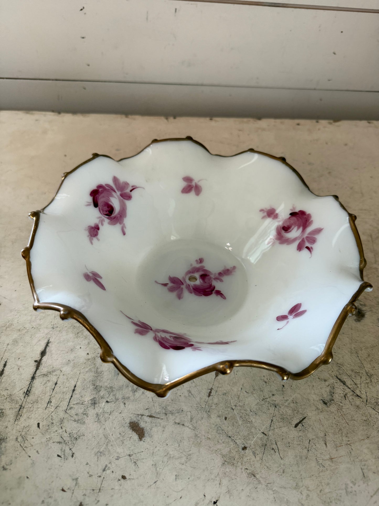 Vintage Handpainted Dish & Serving Bowl Made In Italy will get gold handle put in middle from tiered tray