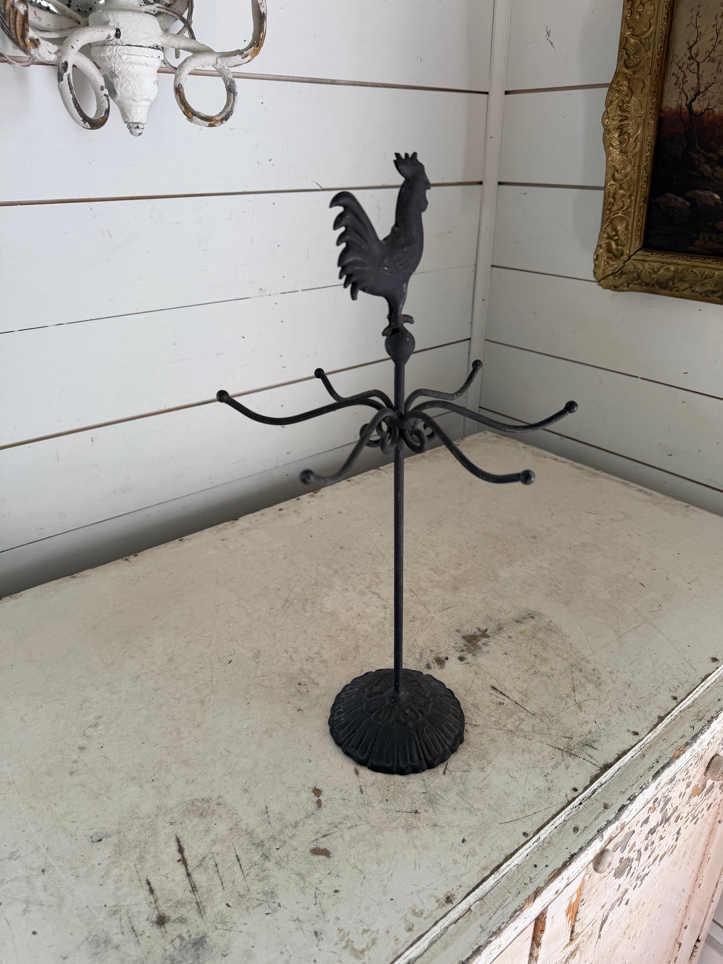 Cast Iron Base Rooster Mug Rack