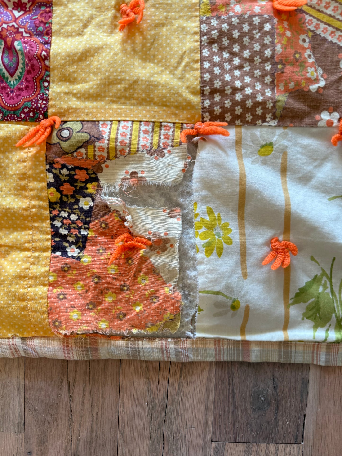 Full size hand pieces quilt in yellow, orange and green - has some wear as shown