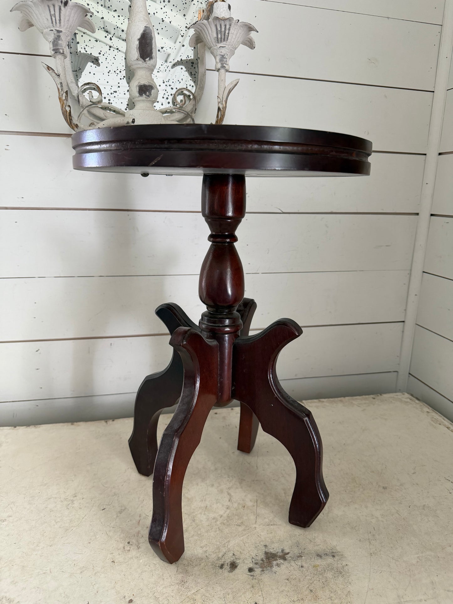 Plant stand will get makeover