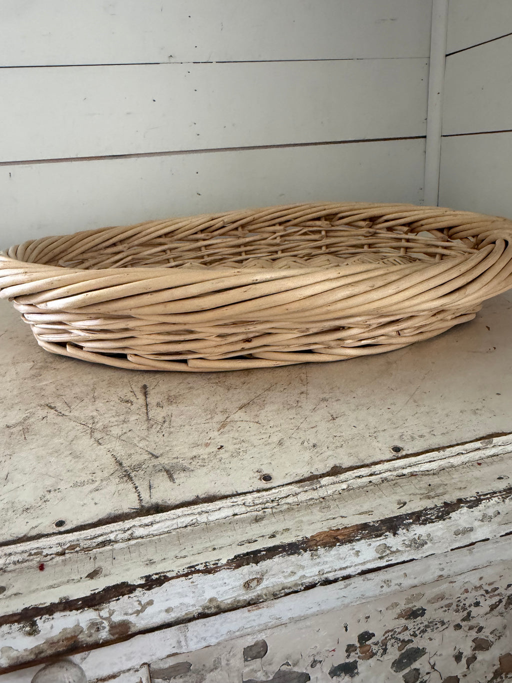 Oval basket, low sides