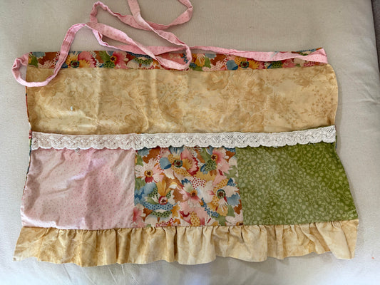 Cute Vintage Inspired Half Apron