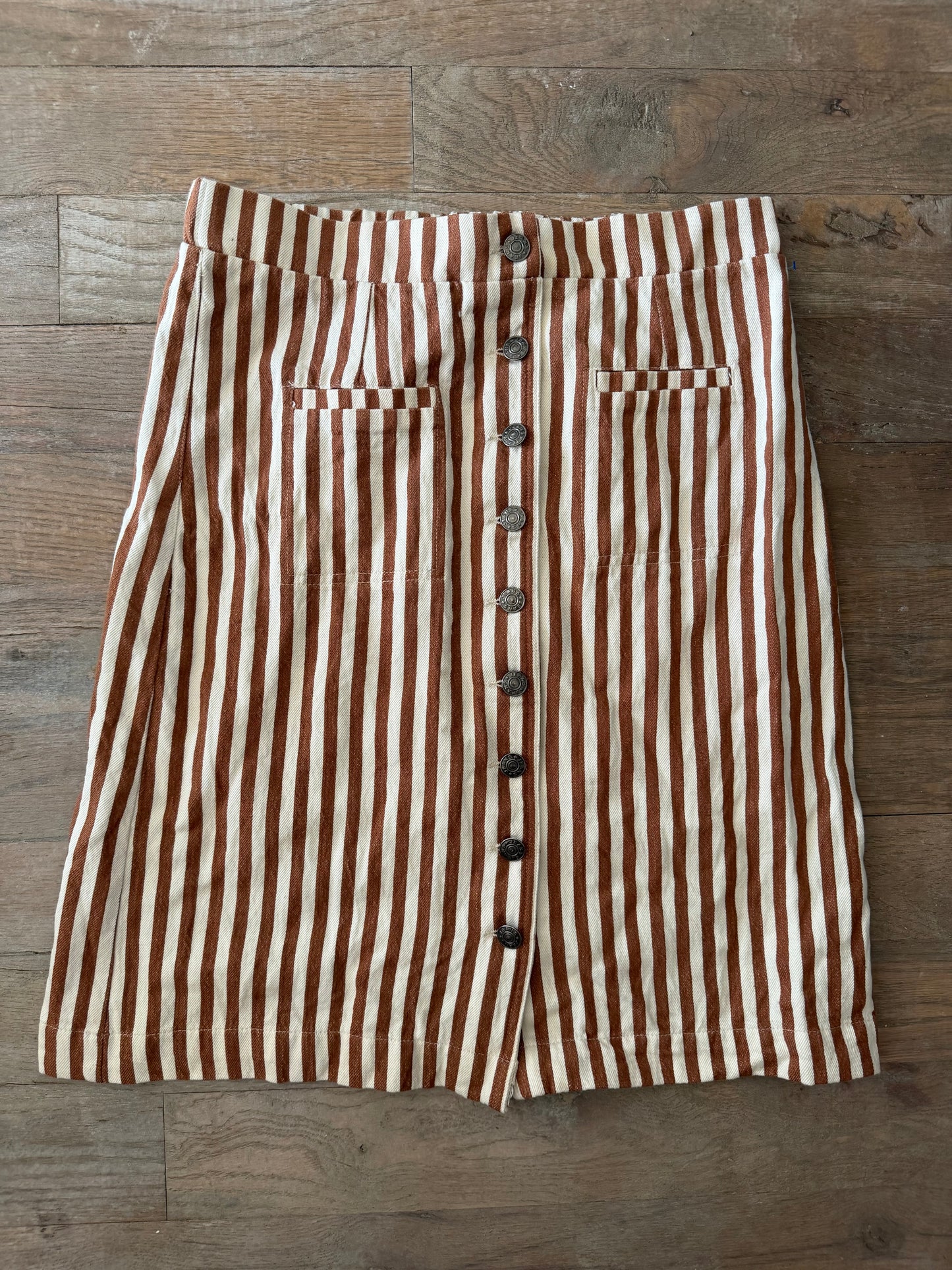 Boeme knee length striped skirt, medium