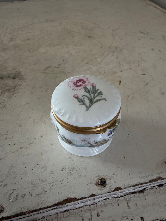 Vintage Wild Tudor Aynsley Bone China Round Hinged Trinket Box, Made in England