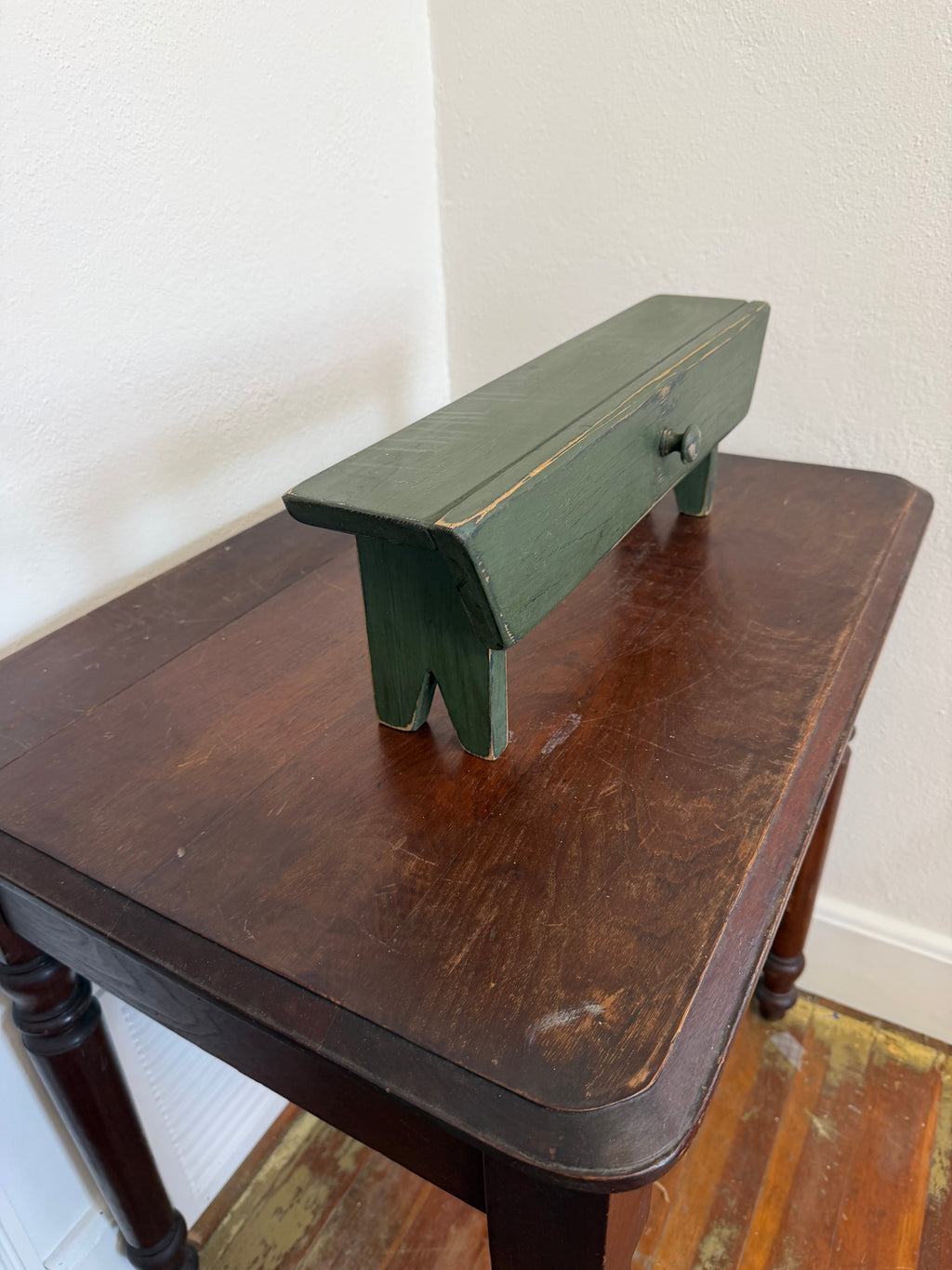 Wood Shelf With knob will get makeover