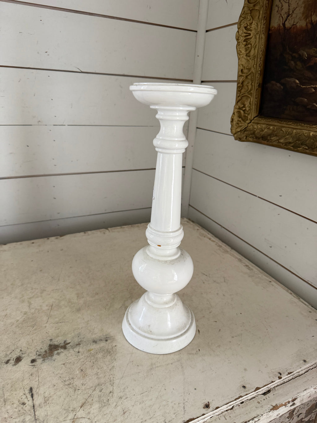 White candlestick