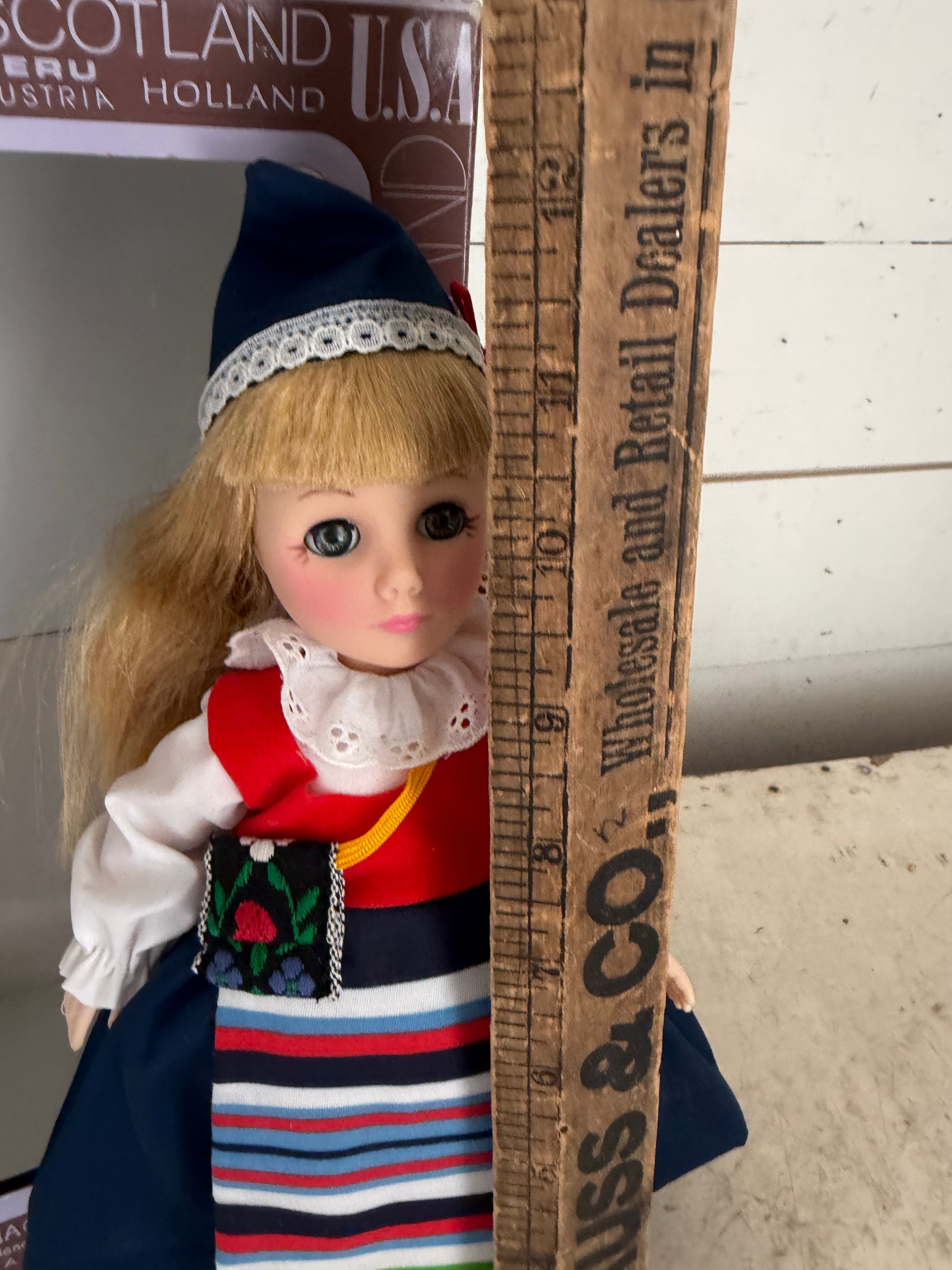 VINTAGE "The Wonderful World Of Effanbee Dolls" DENMARK W/ORIGINAL BOX
