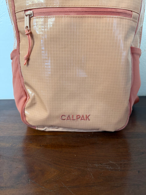 Mochila para portátil Calpak Terra de 14" en color Canyon