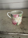 Floral mug all over pattern