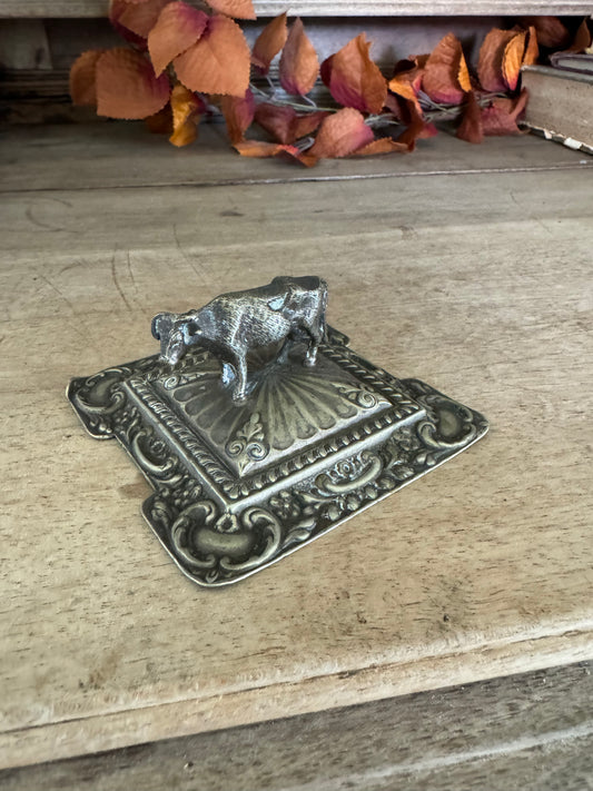 Tarnished Silver Cow Lid