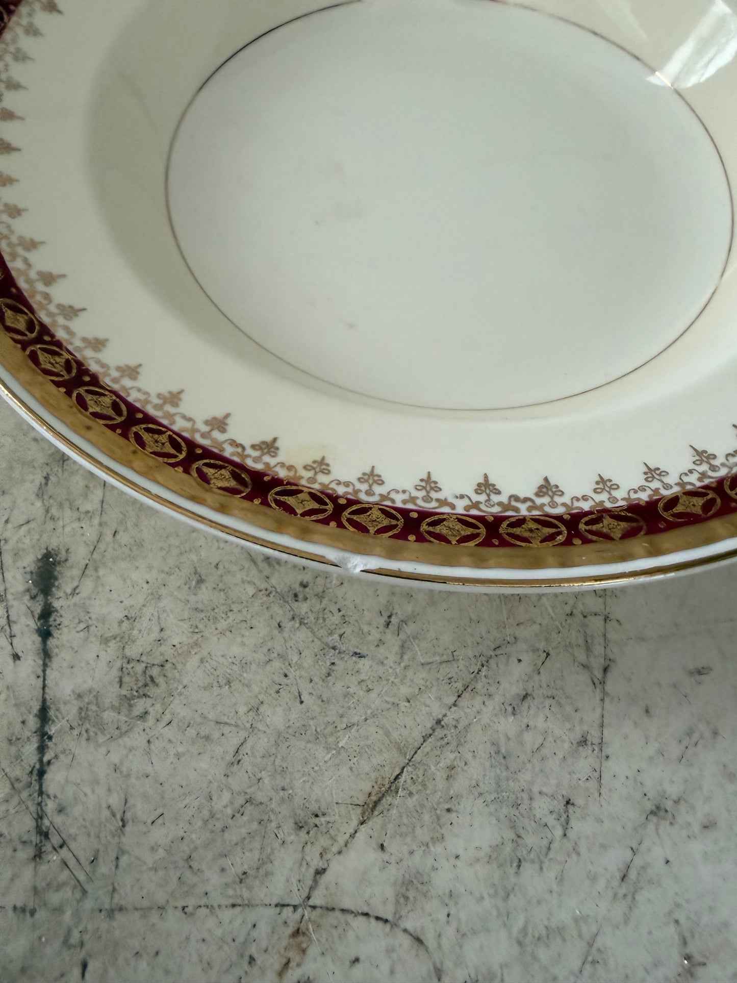 Vintage Homer Laughlin Eggshell Georgian Bowl w/gold trim