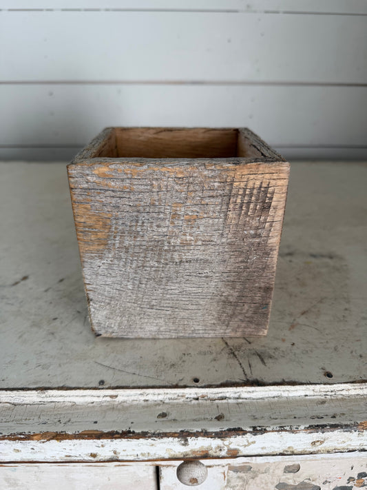 4-1/2” wood Planter Box - Will Get Makeover