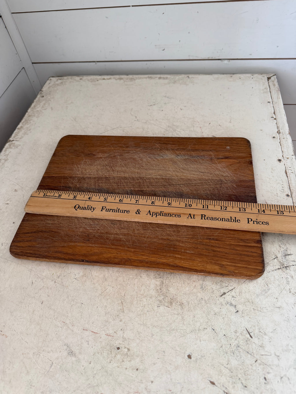 Acacia Wood Cutting Board With Rounded Corners