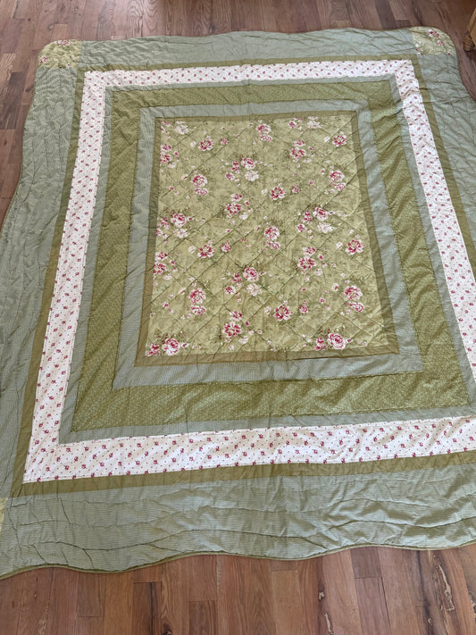 Queen Floral Green Quilt