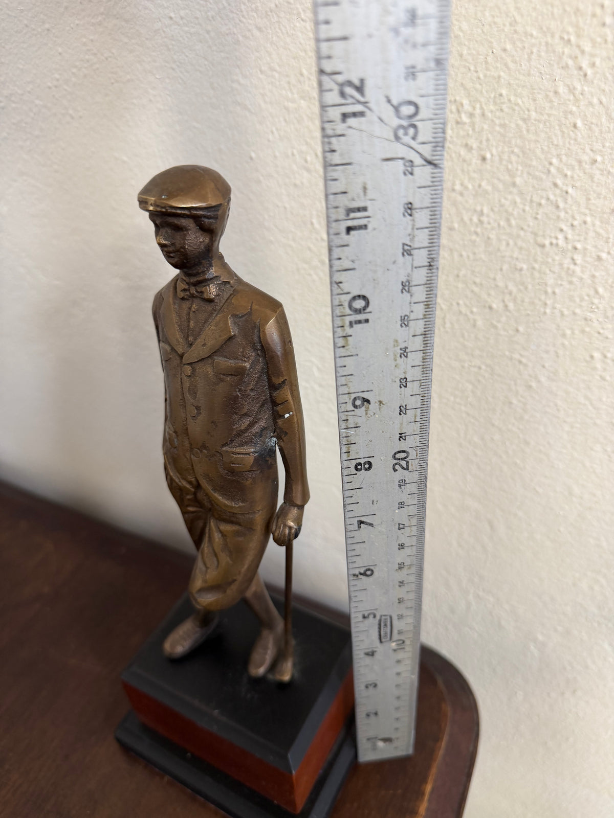 Bronze Golfer Statue
