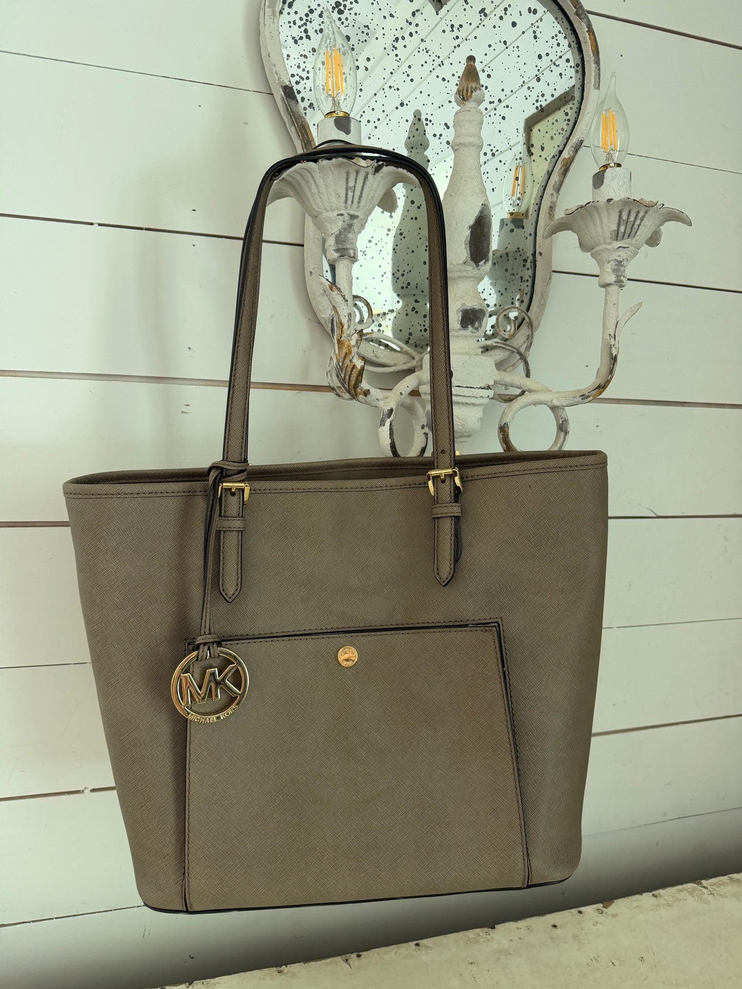 Michael Kors Jet Set Dark Dune Medium Snap Pocket Tote Leather as is