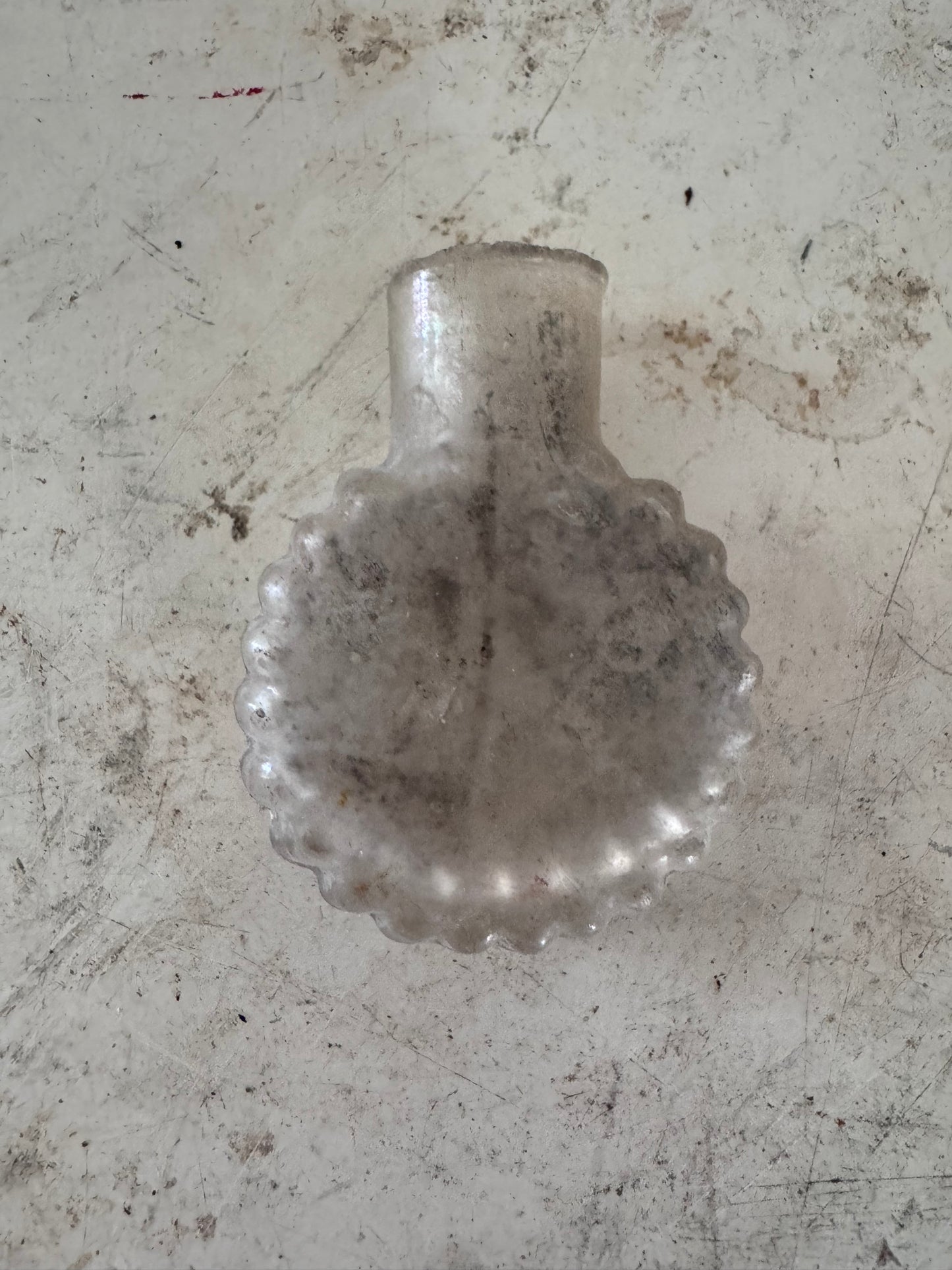 Antique Clear Sunburst pattern Smelling/scent bottle