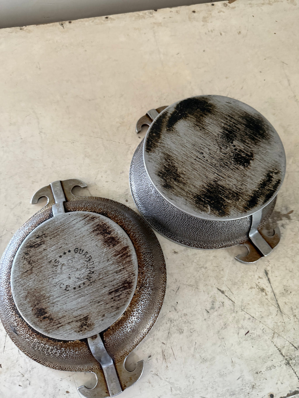 Vintage Guardian cookware set