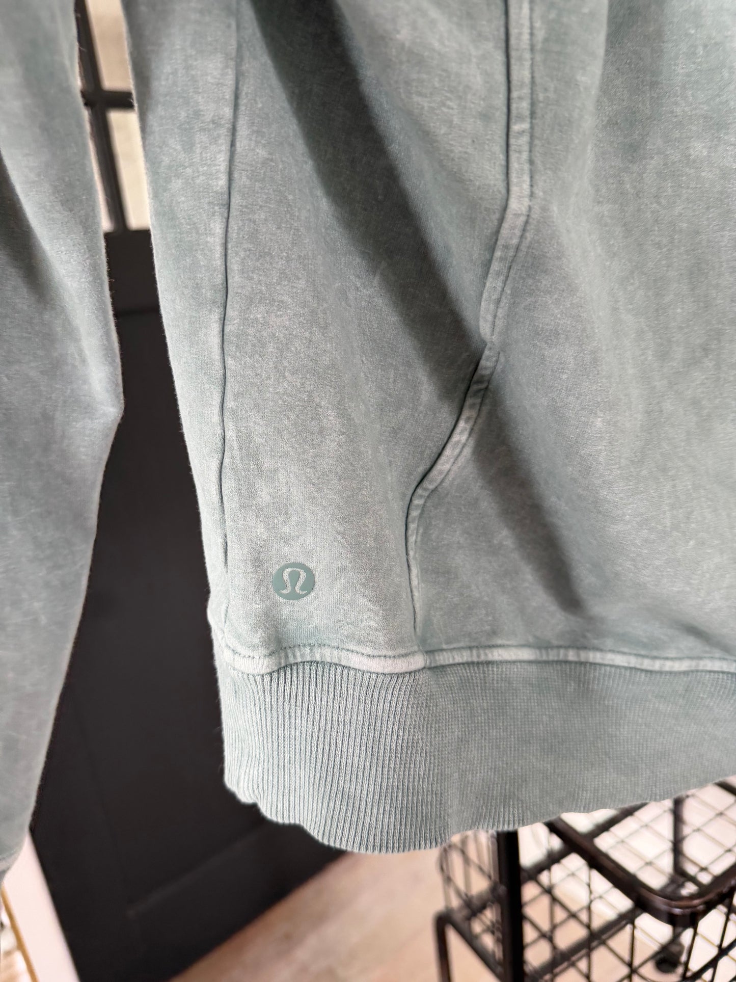 Lululemon Scuba Pullover Washed Blue Charcoal size 6