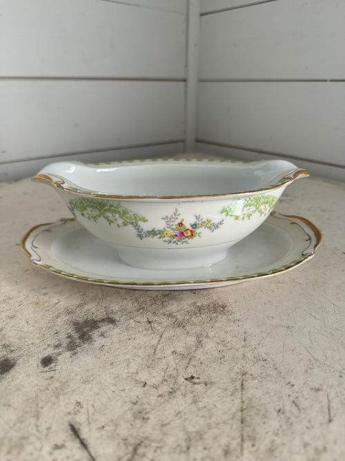 Celebrate Japan Gravy Boat or Sauce Bowl with Underplate, 9 1/2"