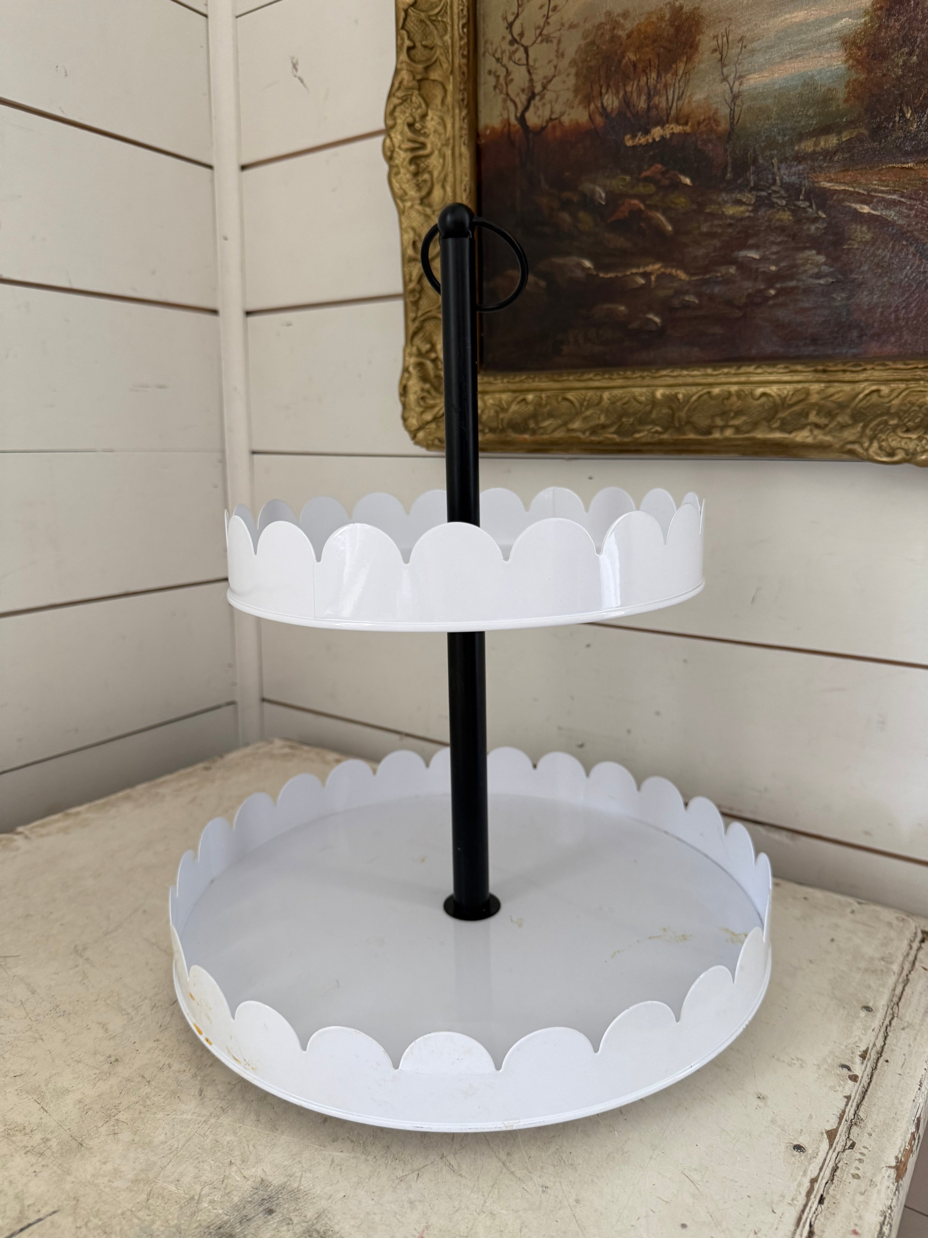 2-Tier Serve Round Stand